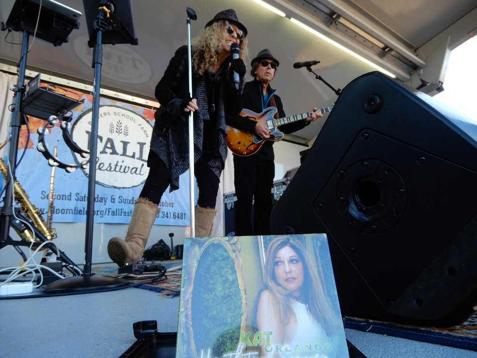 Kat Orlando Duo at FM Don’s