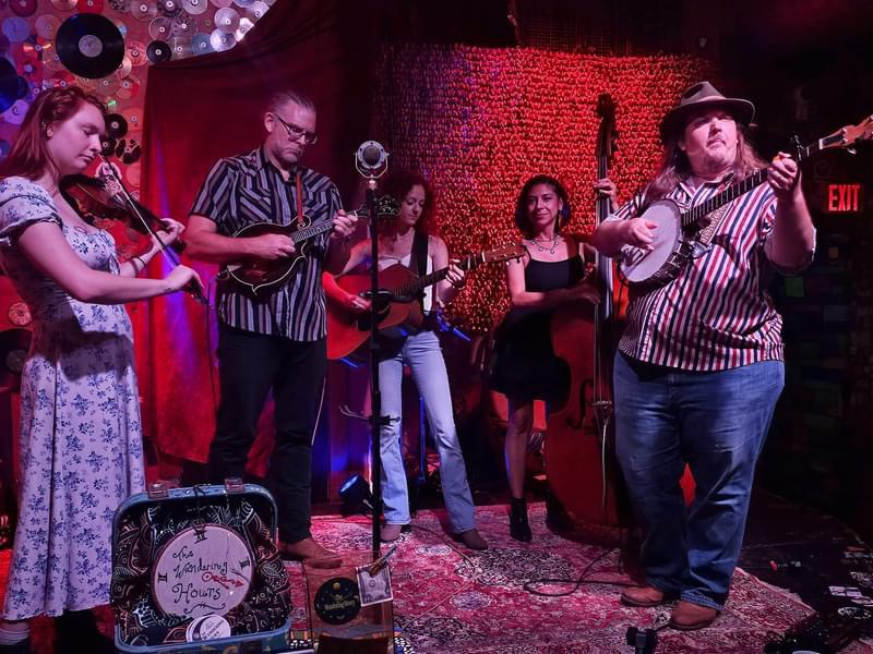 the wandering hours at celtic ray public house